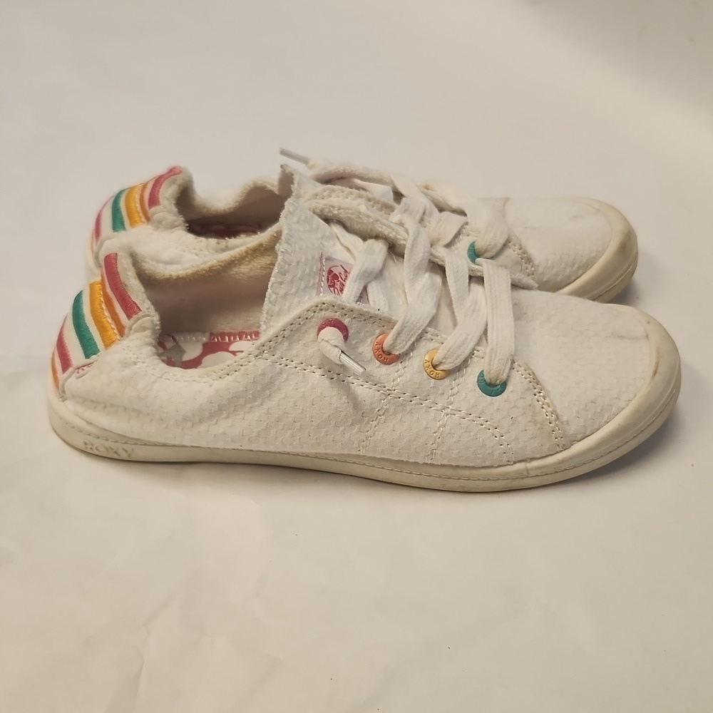 Roxy Shoes Size 4 Has Spots